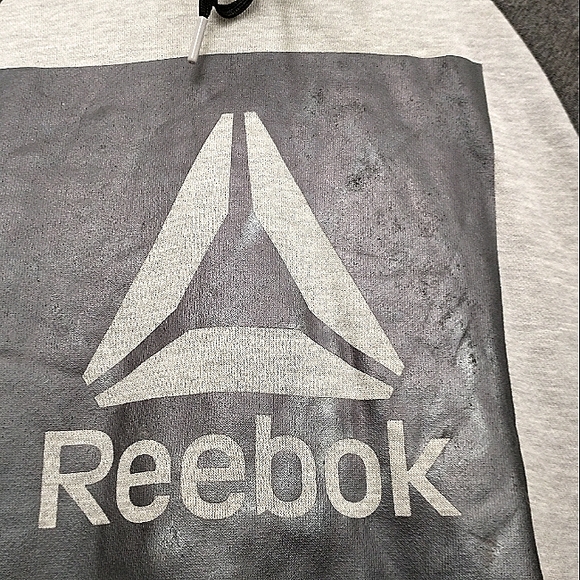 New w/tags Reebok Beast Training Pullover Hoody Small (Some Damage) See Desc. - Picture 3 of 6